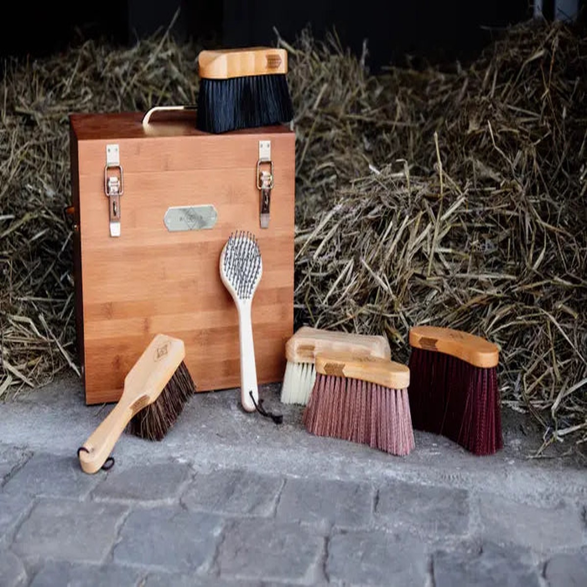 Kentucky Grooming Deluxe Tack Box